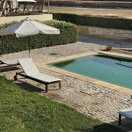 Luxury Penthouse With 2 Pools In A Monastery شقة *